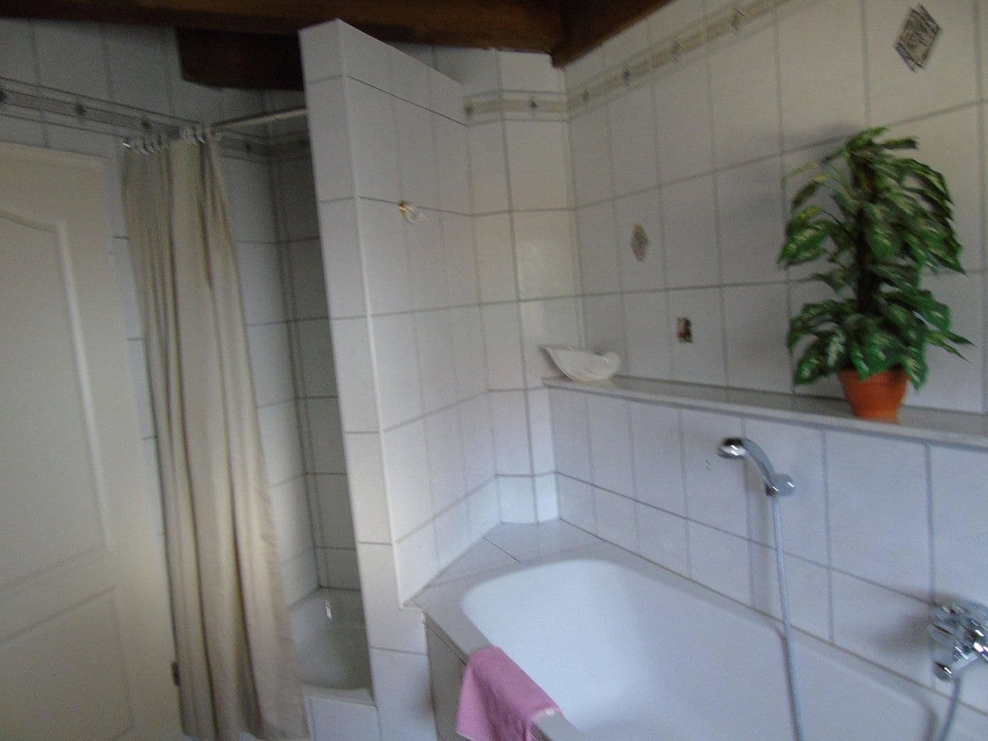 Predaj domu 400 m², pozemok 735 m², Sandberg, Bavorsko Predaj domu 400 m², pozemok 735 m², Sandberg, Bavorsko