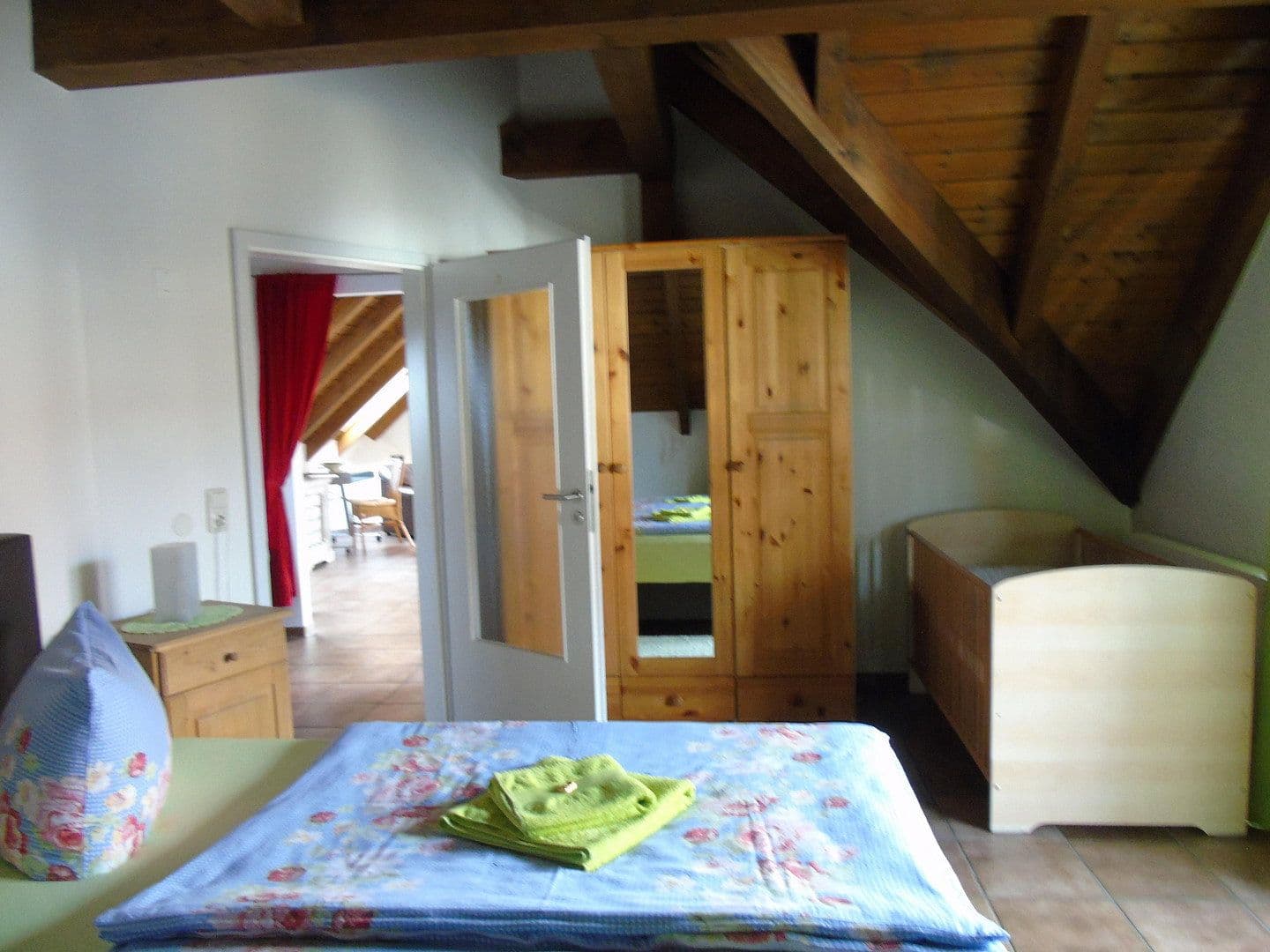 Predaj domu 400 m², pozemok 735 m², Sandberg, Bavorsko Predaj domu 400 m², pozemok 735 m², Sandberg, Bavorsko