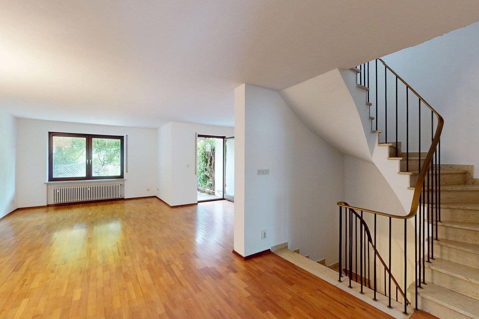 Predaj domu 143 m², pozemok 235 m², Donauschwabenstraße, Eching, Bavorsko Predaj domu 143 m², pozemok 235 m², Donauschwabenstraße, Eching, Bavorsko
