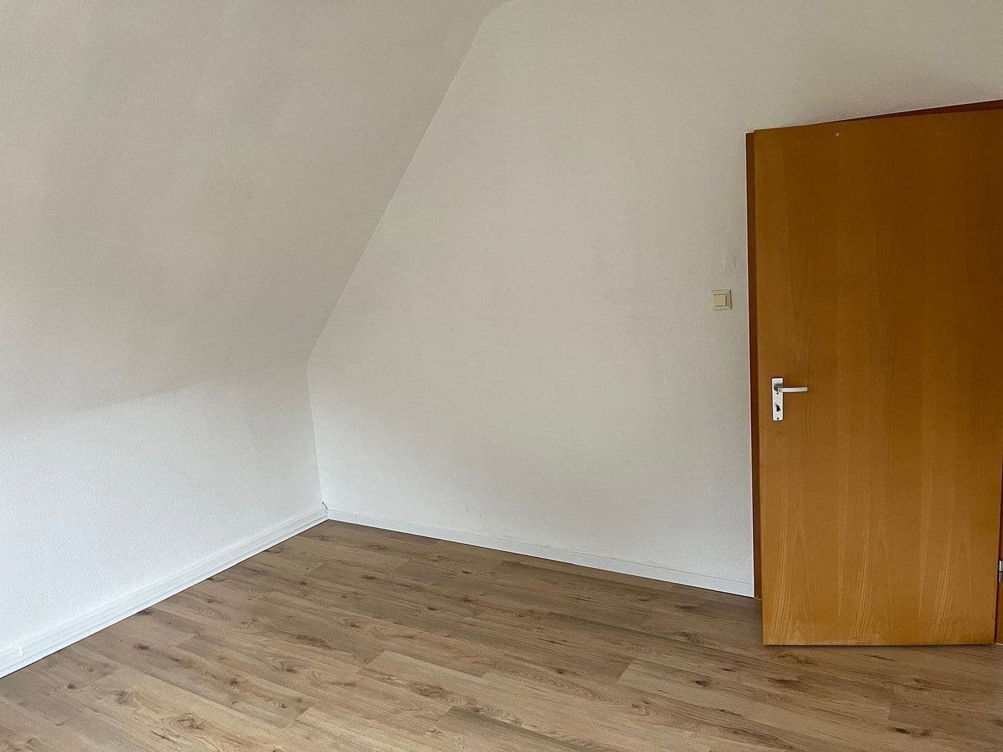 Prenájom bytu 2-izbový 43 m², Oberhausen, Severné Porýnie - Westfálsko Prenájom bytu 2-izbový 43 m², Oberhausen, Severné Porýnie - Westfálsko