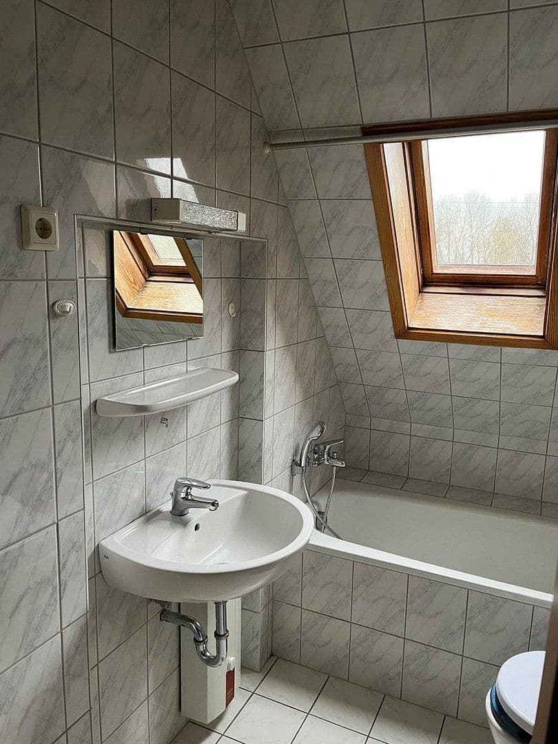 Prenájom bytu 2-izbový 43 m², Oberhausen, Severné Porýnie - Westfálsko Prenájom bytu 2-izbový 43 m², Oberhausen, Severné Porýnie - Westfálsko