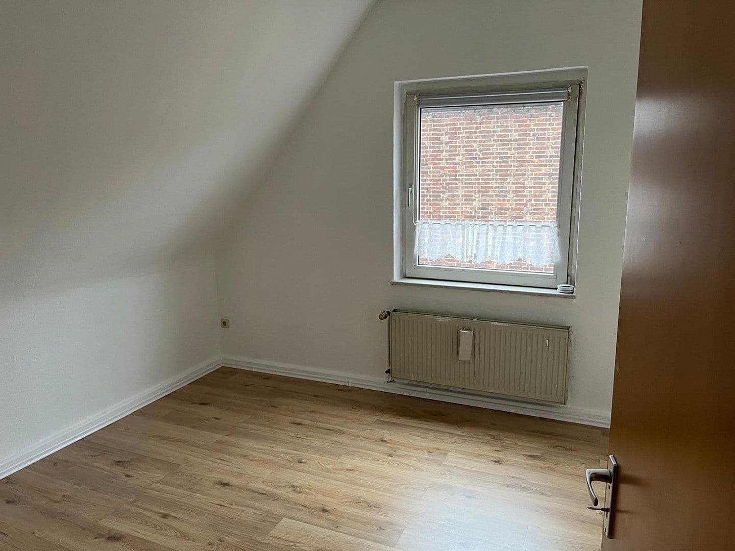 Prenájom bytu 2-izbový 43 m², Oberhausen, Severné Porýnie - Westfálsko Prenájom bytu 2-izbový 43 m², Oberhausen, Severné Porýnie - Westfálsko