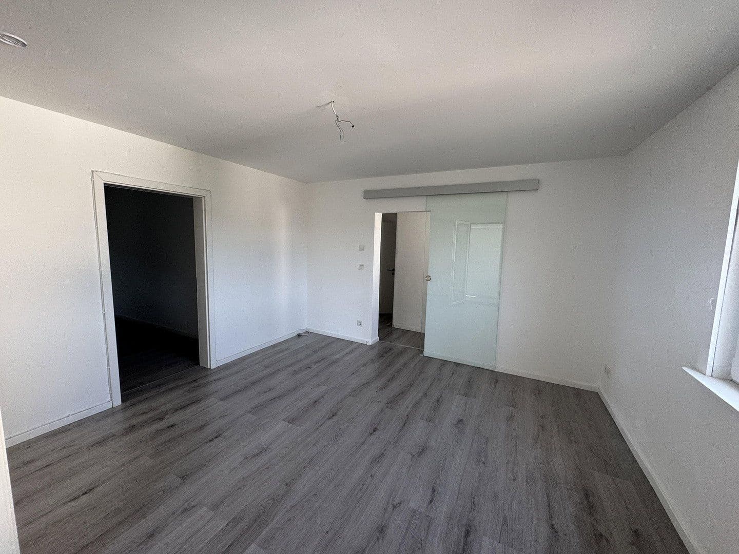 Predaj domu 115 m², pozemok 1.025 m², Im Hohlenfels 24, Kirn, Porýnie-Falcko Predaj domu 115 m², pozemok 1.025 m², Im Hohlenfels 24, Kirn, Porýnie-Falcko