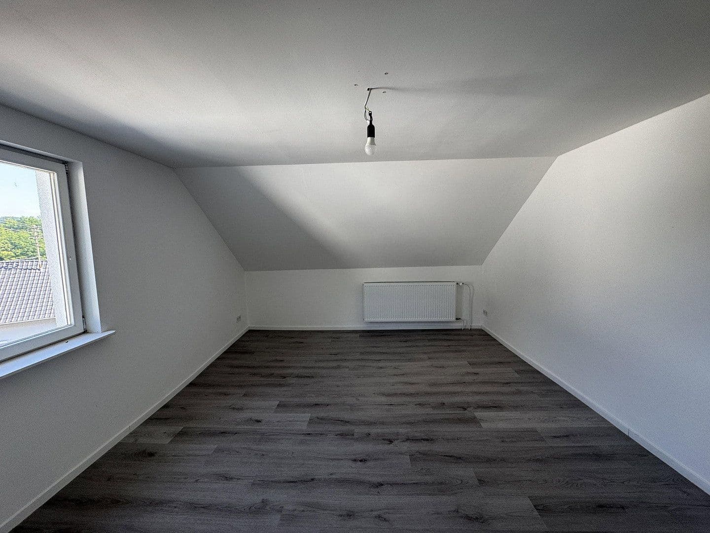 Predaj domu 115 m², pozemok 1.025 m², Im Hohlenfels 24, Kirn, Porýnie-Falcko Predaj domu 115 m², pozemok 1.025 m², Im Hohlenfels 24, Kirn, Porýnie-Falcko