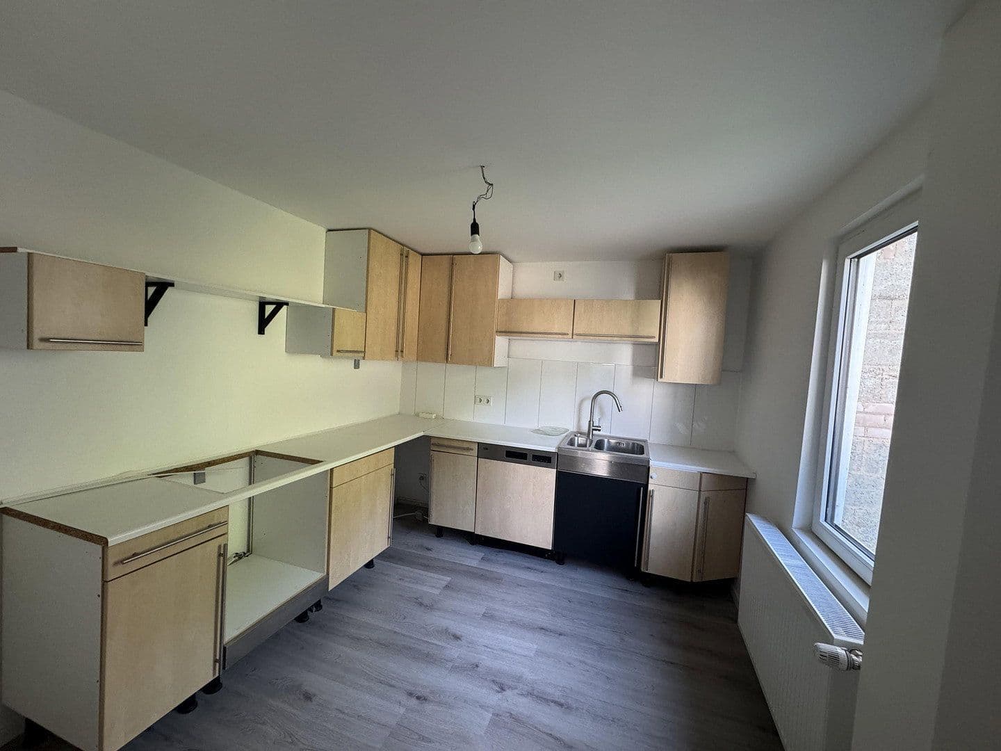 Predaj domu 115 m², pozemok 1.025 m², Im Hohlenfels 24, Kirn, Porýnie-Falcko Predaj domu 115 m², pozemok 1.025 m², Im Hohlenfels 24, Kirn, Porýnie-Falcko