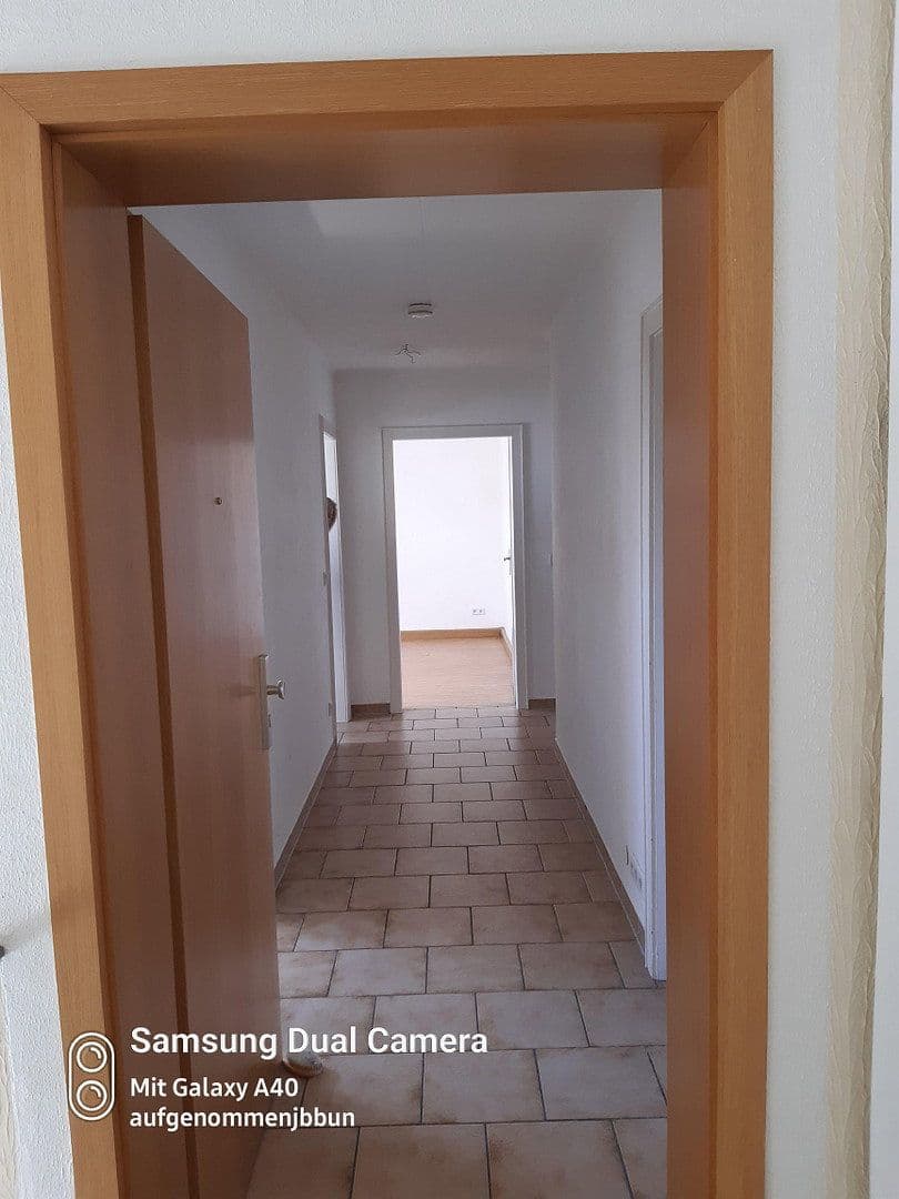 Prenájom bytu 3-izbový 72 m², KREFELD, Severné Porýnie - Westfálsko Prenájom bytu 3-izbový 72 m², KREFELD, Severné Porýnie - Westfálsko