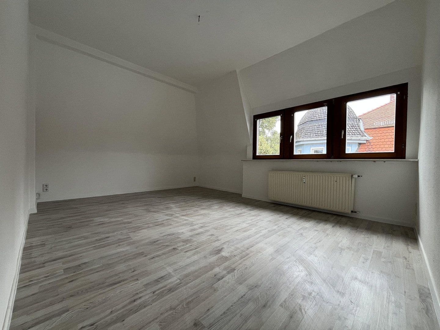Prenájom bytu 3-izbový 79 m², Thomas-Mann-Straße 13, Zwickau, Sasko Prenájom bytu 3-izbový 79 m², Thomas-Mann-Straße 13, Zwickau, Sasko