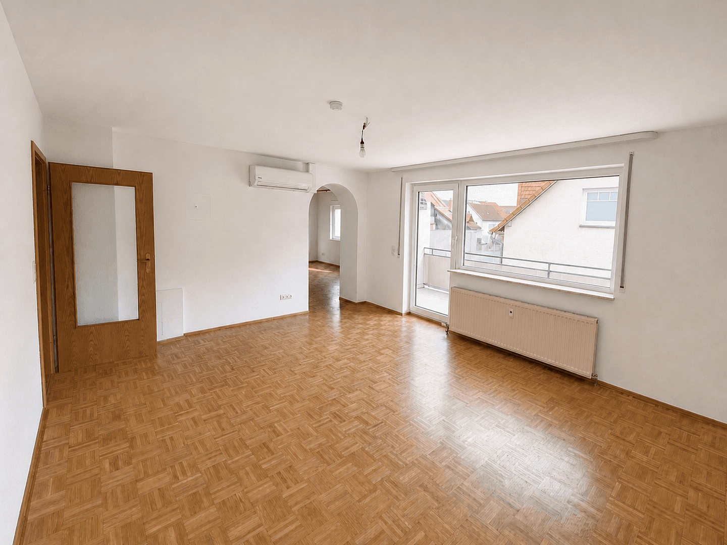 Prenájom bytu 4-izbový 125 m², Neuberg, Hesensko Prenájom bytu 4-izbový 125 m², Neuberg, Hesensko