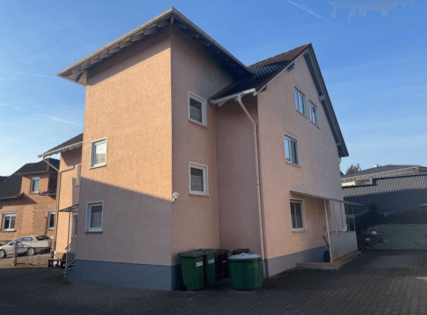 Prenájom bytu 4-izbový 125 m², Neuberg, Hesensko Prenájom bytu 4-izbový 125 m², Neuberg, Hesensko