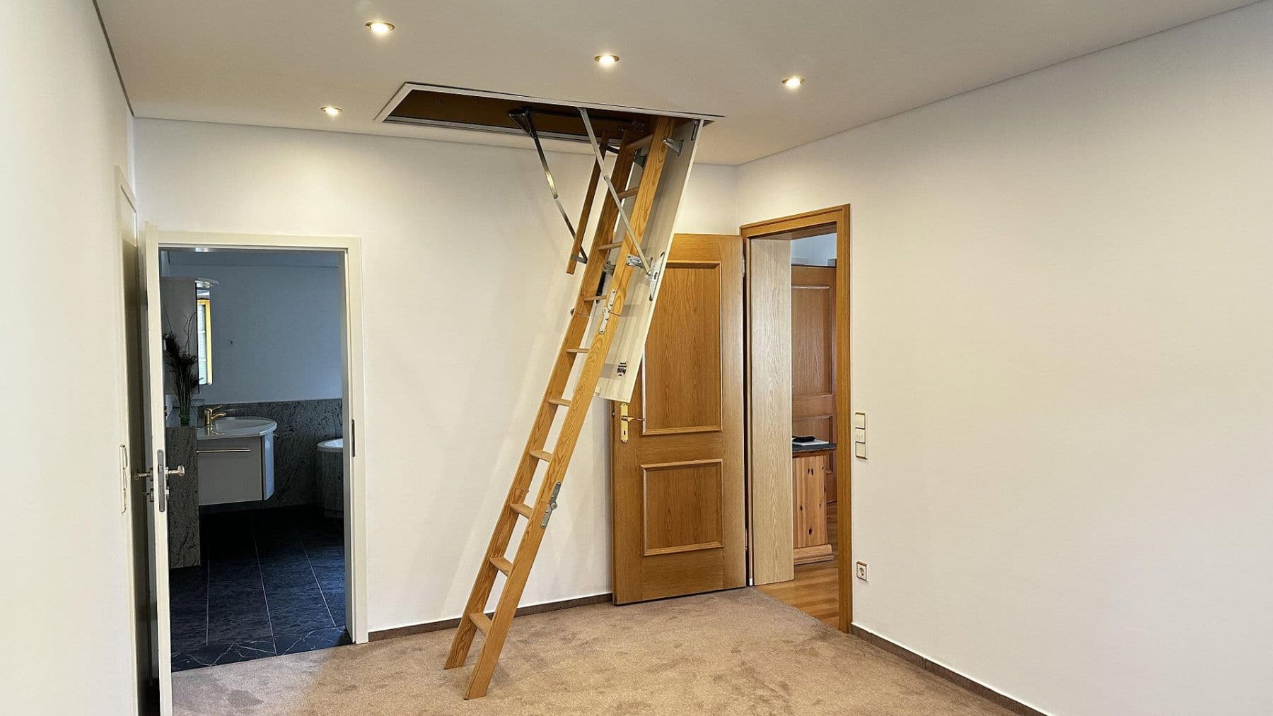 Prenájom bytu 2-izbový 69 m², Bad Herrenalb, Bádensko-Wurttembersko Prenájom bytu 2-izbový 69 m², Bad Herrenalb, Bádensko-Wurttembersko