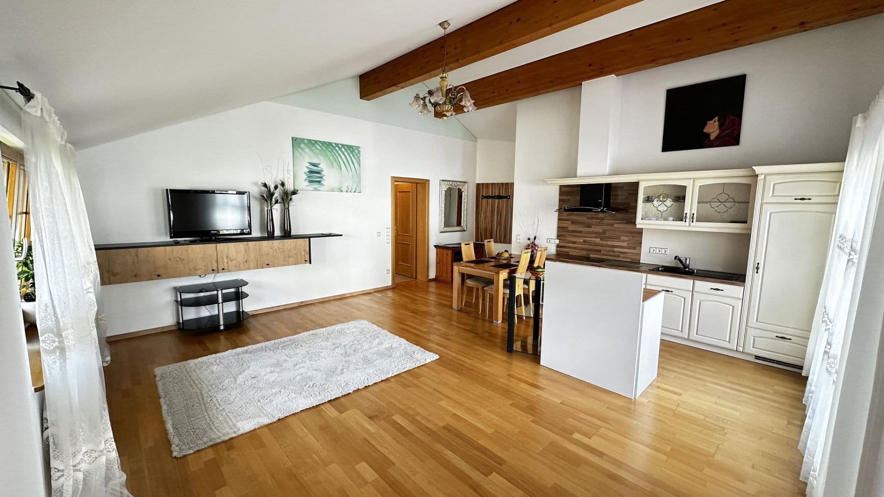 Prenájom bytu 2-izbový 69 m², Bad Herrenalb, Bádensko-Wurttembersko Prenájom bytu 2-izbový 69 m², Bad Herrenalb, Bádensko-Wurttembersko