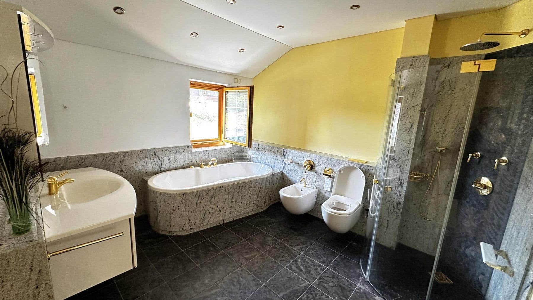 Prenájom bytu 2-izbový 69 m², Bad Herrenalb, Bádensko-Wurttembersko Prenájom bytu 2-izbový 69 m², Bad Herrenalb, Bádensko-Wurttembersko