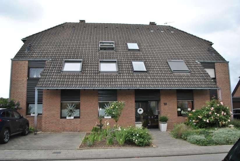 Prenájom bytu 3-izbový 100 m², von- Werth Str. 10, Jüchen, Severné Porýnie - Westfálsko Prenájom bytu 3-izbový 100 m², von- Werth Str. 10, Jüchen, Severné Porýnie - Westfálsko