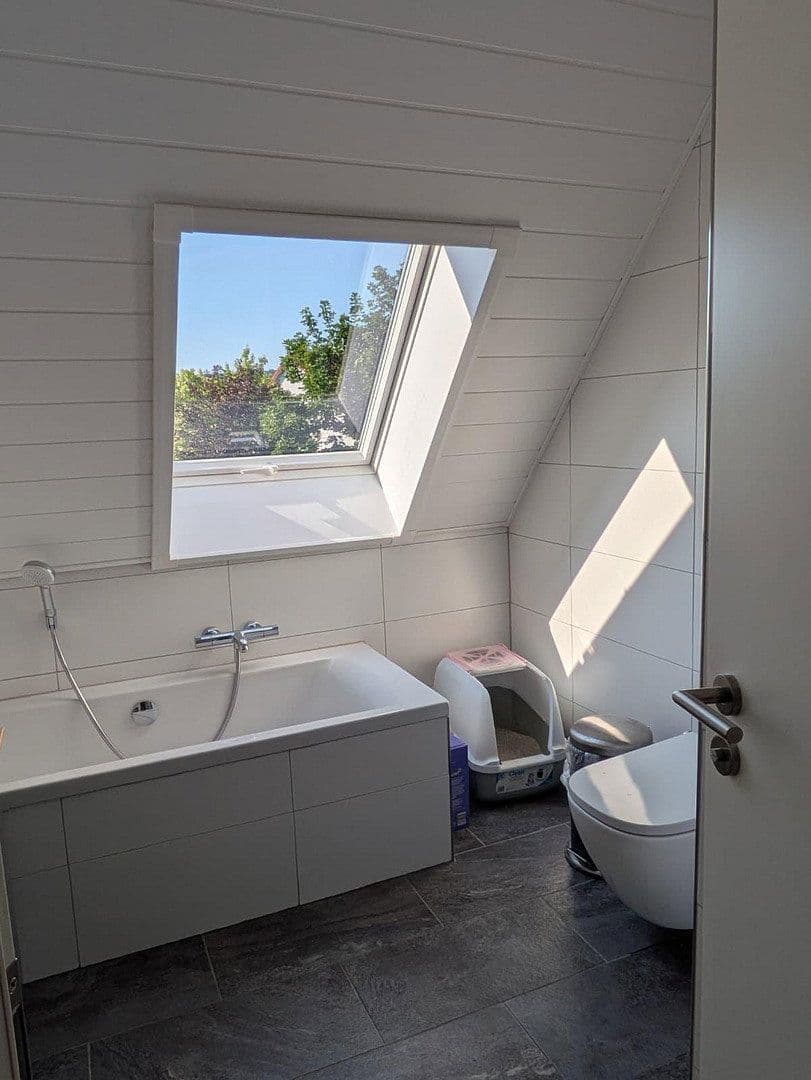 Predaj domu 200 m², pozemok 719 m², Ahornstr. 34, Markt Bibart, Bavorsko Predaj domu 200 m², pozemok 719 m², Ahornstr. 34, Markt Bibart, Bavorsko