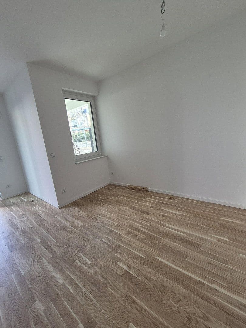 Prenájom bytu 1-izbový 43 m², Schillerstr. 21, Berlin, Berlín Prenájom bytu 1-izbový 43 m², Schillerstr. 21, Berlin, Berlín