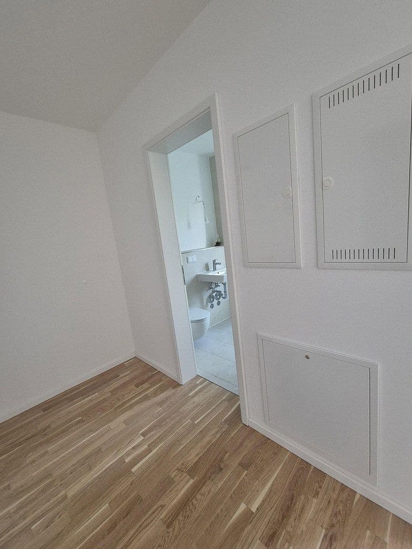 Prenájom bytu 1-izbový 43 m², Schillerstr. 21, Berlin, Berlín Prenájom bytu 1-izbový 43 m², Schillerstr. 21, Berlin, Berlín
