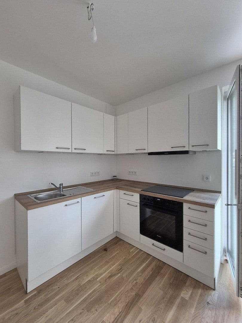 Prenájom bytu 1-izbový 43 m², Schillerstr. 21, Berlin, Berlín Prenájom bytu 1-izbový 43 m², Schillerstr. 21, Berlin, Berlín