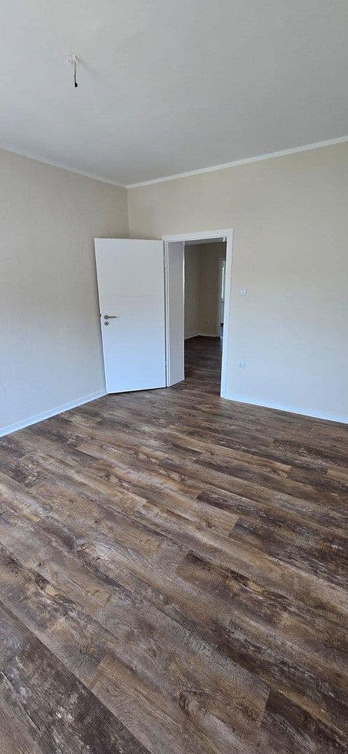 Prenájom bytu 3-izbový 65 m², Hobeisenstr., Essen, Severné Porýnie - Westfálsko Prenájom bytu 3-izbový 65 m², Hobeisenstr., Essen, Severné Porýnie - Westfálsko