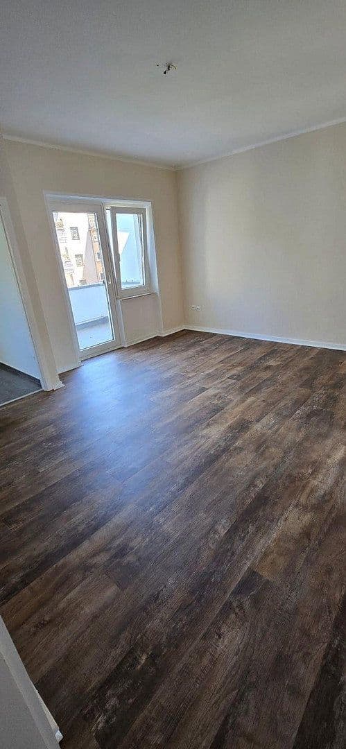 Prenájom bytu 3-izbový 65 m², Hobeisenstr., Essen, Severné Porýnie - Westfálsko Prenájom bytu 3-izbový 65 m², Hobeisenstr., Essen, Severné Porýnie - Westfálsko