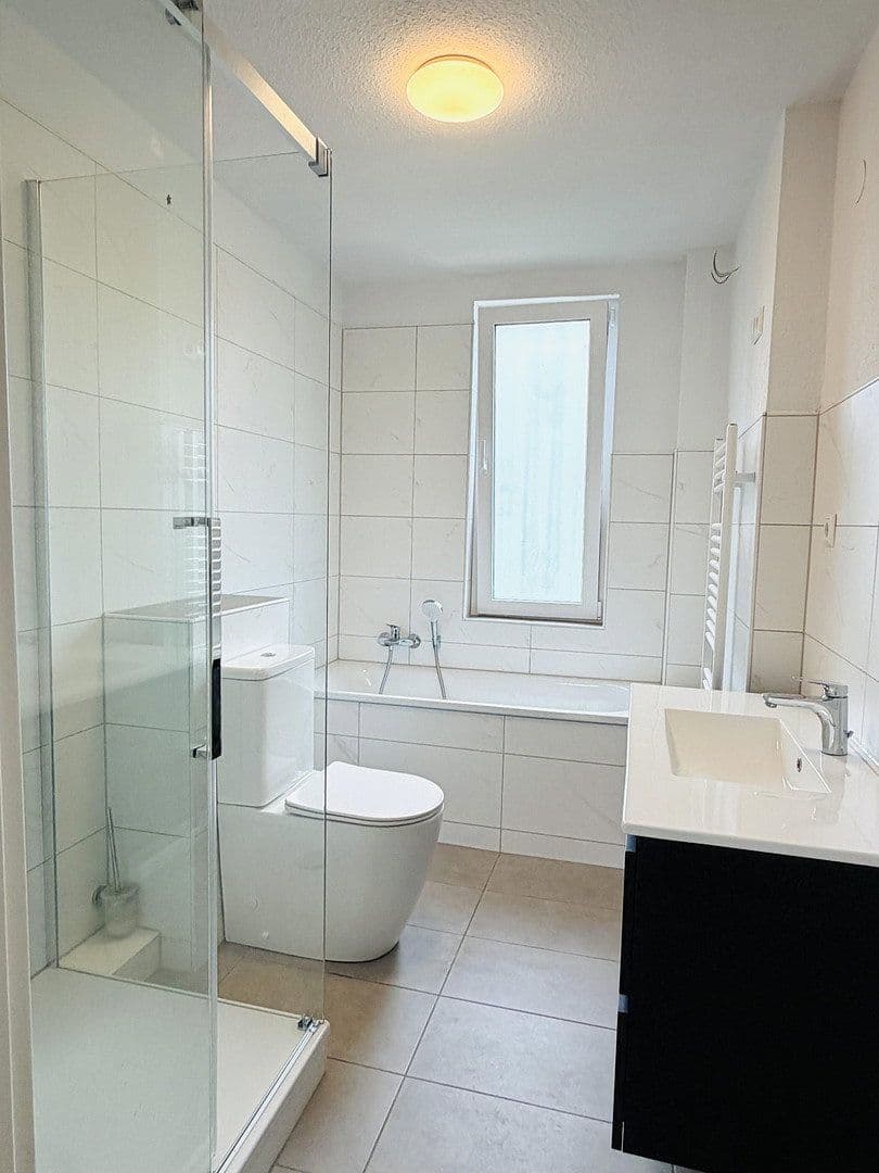 Prenájom domu 180 m², pozemok 800 m², Stadthagen, Dolné Sasko Prenájom domu 180 m², pozemok 800 m², Stadthagen, Dolné Sasko