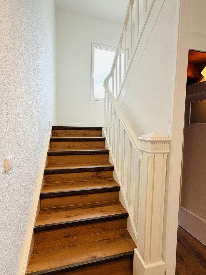 Prenájom domu 180 m², pozemok 800 m², Stadthagen, Dolné Sasko Prenájom domu 180 m², pozemok 800 m², Stadthagen, Dolné Sasko