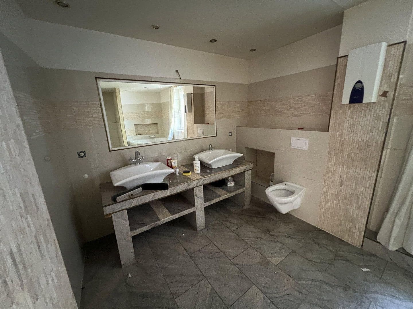 Prenájom bytu 3-izbový 160 m², Viktor-Reuter-Str. 53, Herne, Severné Porýnie - Westfálsko Prenájom bytu 3-izbový 160 m², Viktor-Reuter-Str. 53, Herne, Severné Porýnie - Westfálsko