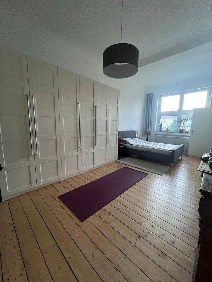 Prenájom bytu 3-izbový 100 m², Otmarstraße 22, Essen, Severné Porýnie - Westfálsko Prenájom bytu 3-izbový 100 m², Otmarstraße 22, Essen, Severné Porýnie - Westfálsko