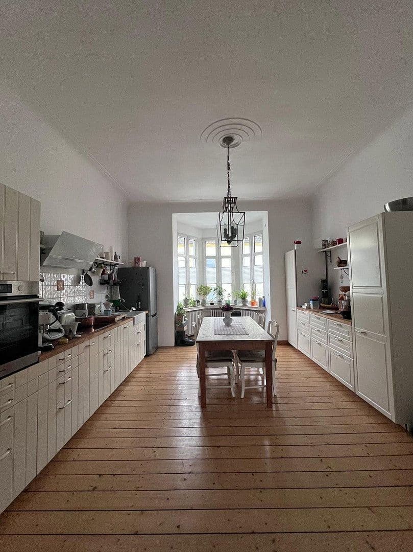 Prenájom bytu 3-izbový 100 m², Otmarstraße 22, Essen, Severné Porýnie - Westfálsko Prenájom bytu 3-izbový 100 m², Otmarstraße 22, Essen, Severné Porýnie - Westfálsko