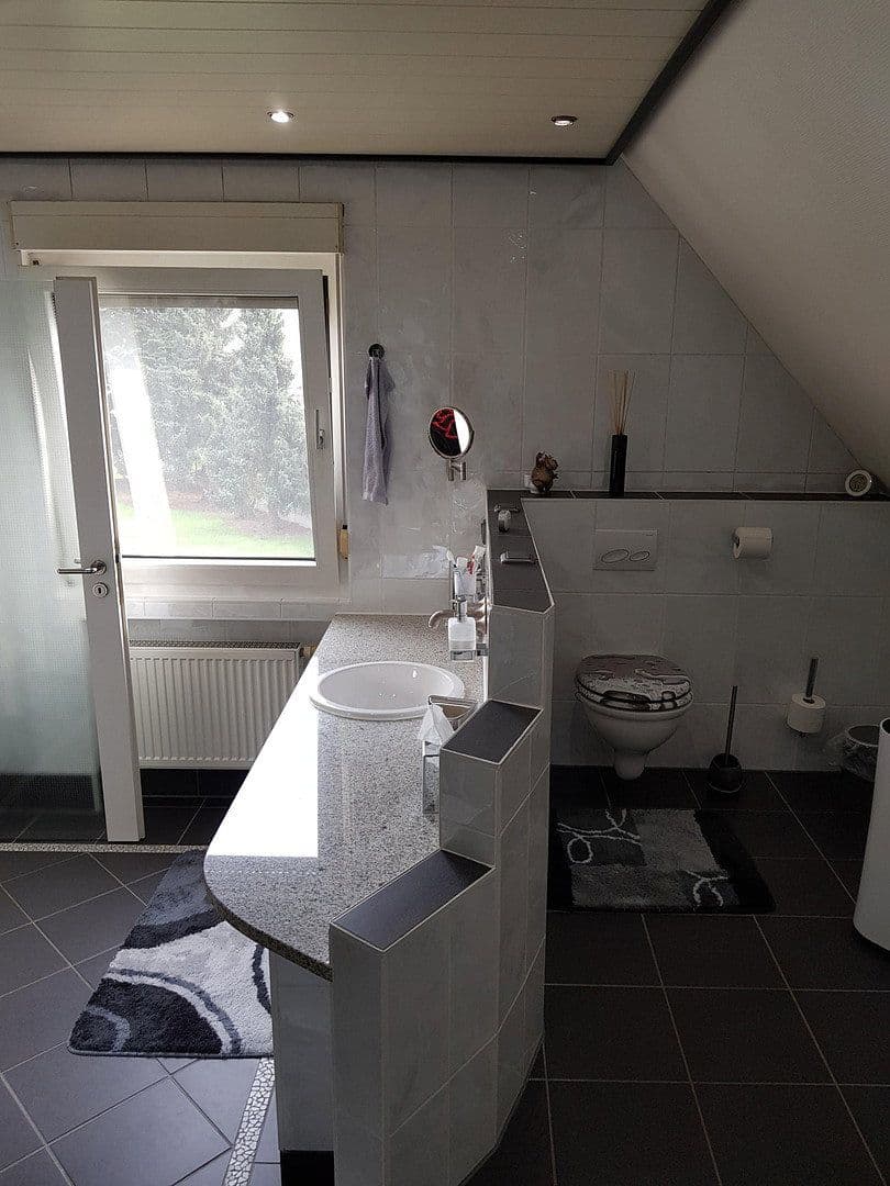 Prenájom bytu 4-izbový 110 m², Hanau, Hesensko Prenájom bytu 4-izbový 110 m², Hanau, Hesensko
