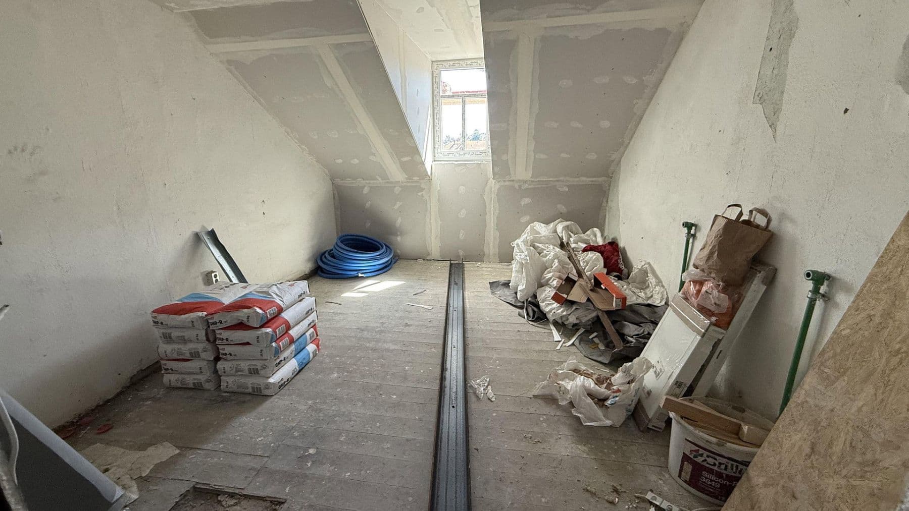 Predaj bytu 2-izbový 51 m², Helmboldstr. 3, Jena, Durínsko Predaj bytu 2-izbový 51 m², Helmboldstr. 3, Jena, Durínsko