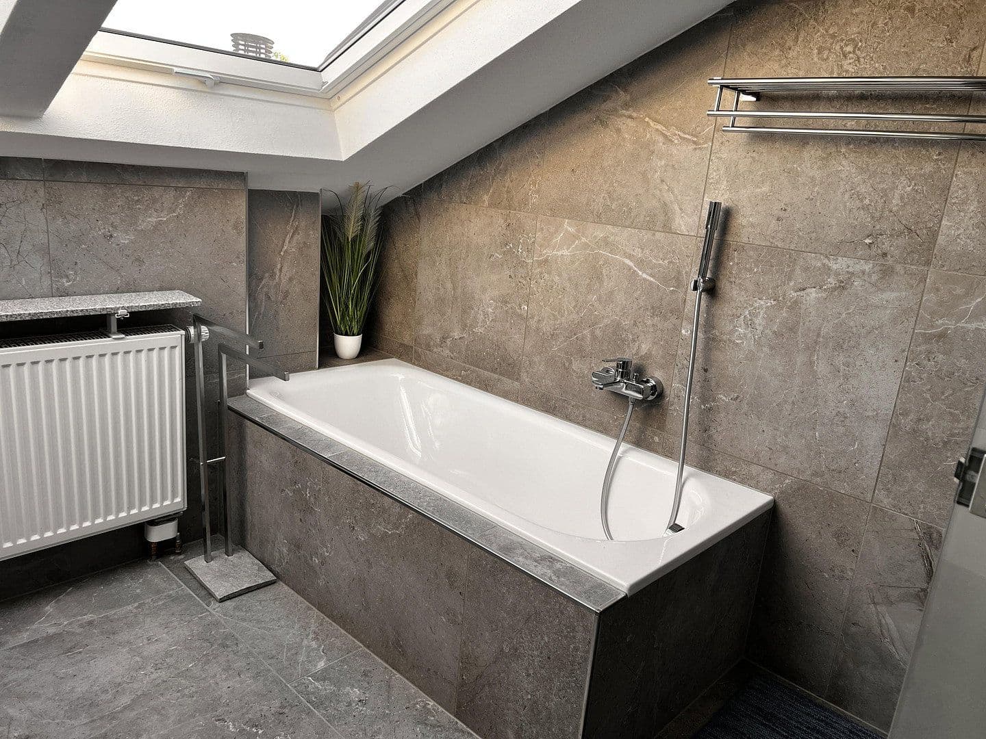 Prenájom bytu 2-izbový 63 m², Albert-Roßhaupter-Str. 46, München, Bavorsko Prenájom bytu 2-izbový 63 m², Albert-Roßhaupter-Str. 46, München, Bavorsko