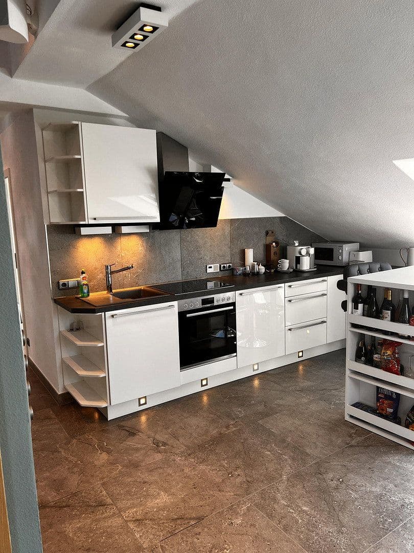 Prenájom bytu 2-izbový 63 m², Albert-Roßhaupter-Str. 46, München, Bavorsko Prenájom bytu 2-izbový 63 m², Albert-Roßhaupter-Str. 46, München, Bavorsko