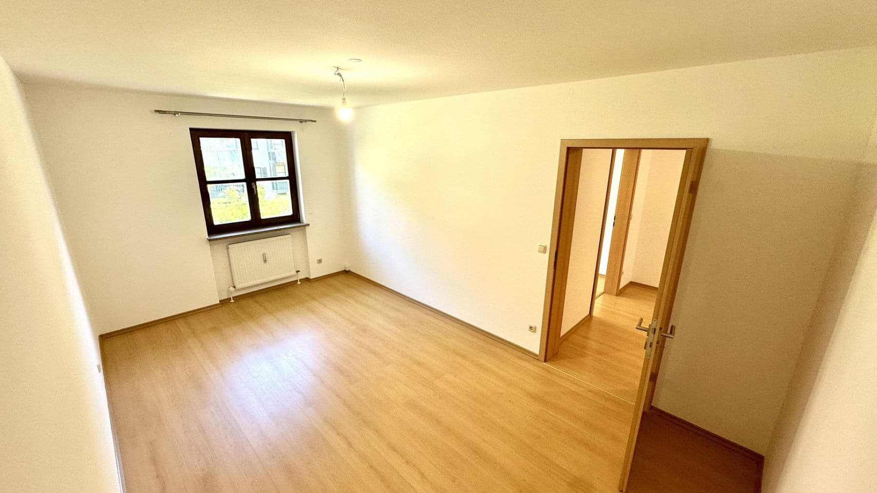 Prenájom bytu 3-izbový 82 m², Bad Tölz, Bavorsko Prenájom bytu 3-izbový 82 m², Bad Tölz, Bavorsko