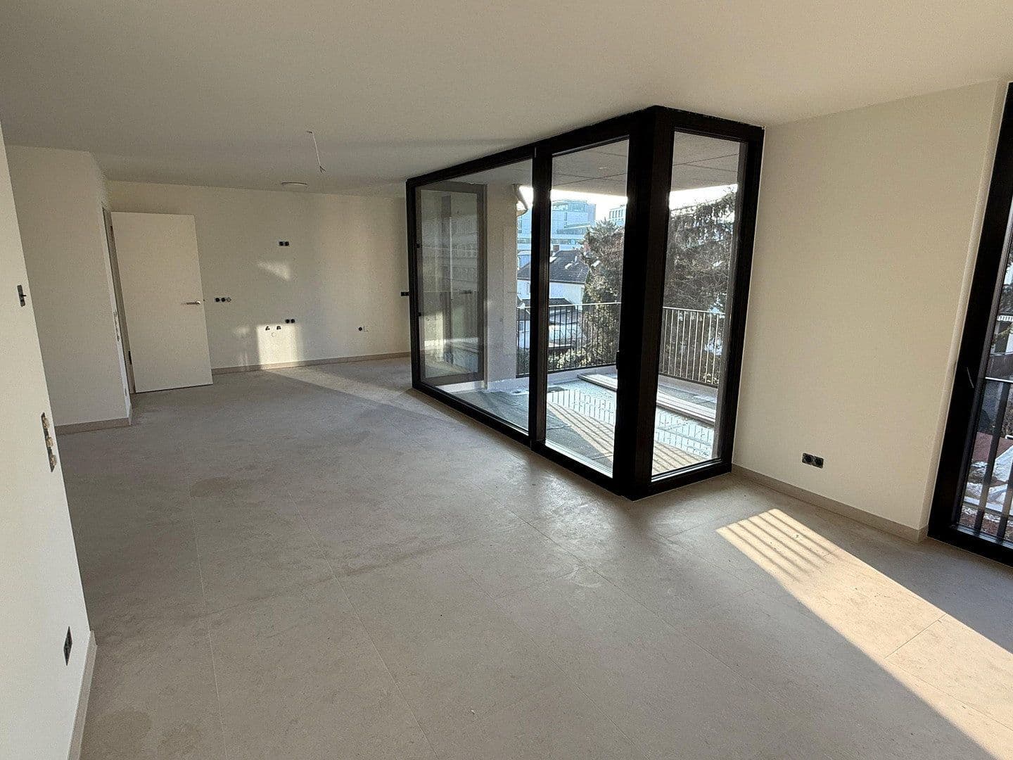 Prenájom bytu 3-izbový 95 m², Netanel-Weil-Str. 2/4, Karlsruhe, Bádensko-Wurttembersko Prenájom bytu 3-izbový 95 m², Netanel-Weil-Str. 2/4, Karlsruhe, Bádensko-Wurttembersko
