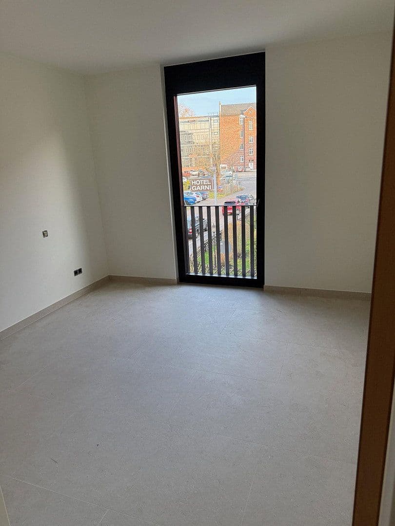 Prenájom bytu 3-izbový 95 m², Netanel-Weil-Str. 2/4, Karlsruhe, Bádensko-Wurttembersko Prenájom bytu 3-izbový 95 m², Netanel-Weil-Str. 2/4, Karlsruhe, Bádensko-Wurttembersko