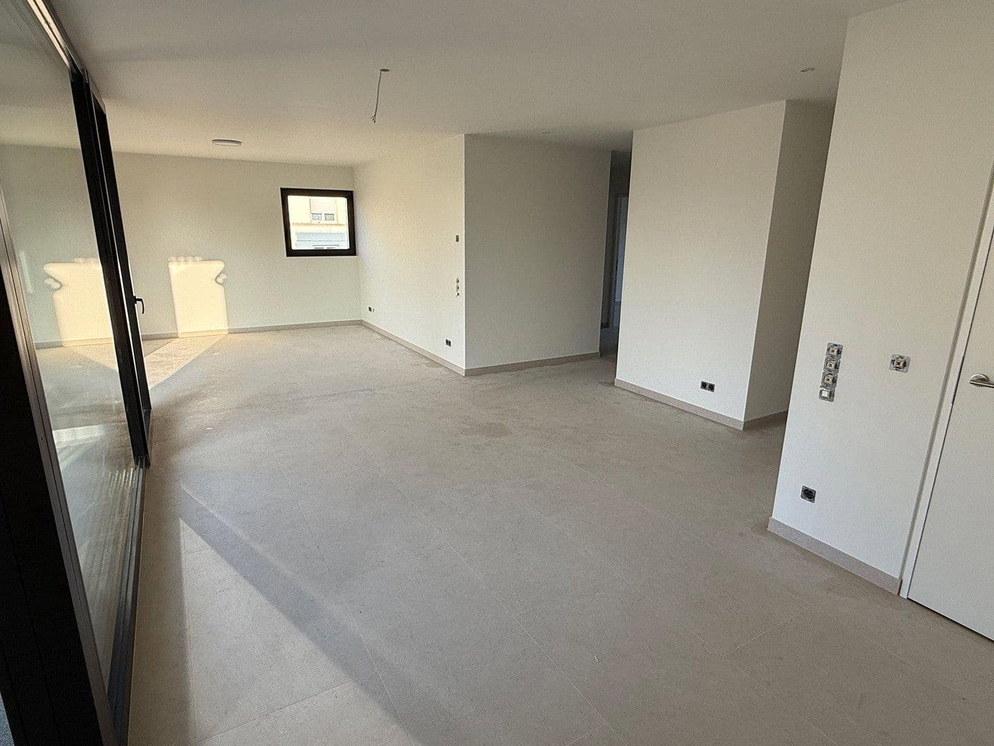 Prenájom bytu 3-izbový 95 m², Netanel-Weil-Str. 2/4, Karlsruhe, Bádensko-Wurttembersko Prenájom bytu 3-izbový 95 m², Netanel-Weil-Str. 2/4, Karlsruhe, Bádensko-Wurttembersko