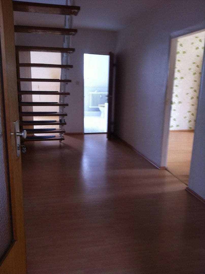 Prenájom bytu 3-izbový 100 m², Seehauser Landstr. 148, Bremen, Brémy Prenájom bytu 3-izbový 100 m², Seehauser Landstr. 148, Bremen, Brémy