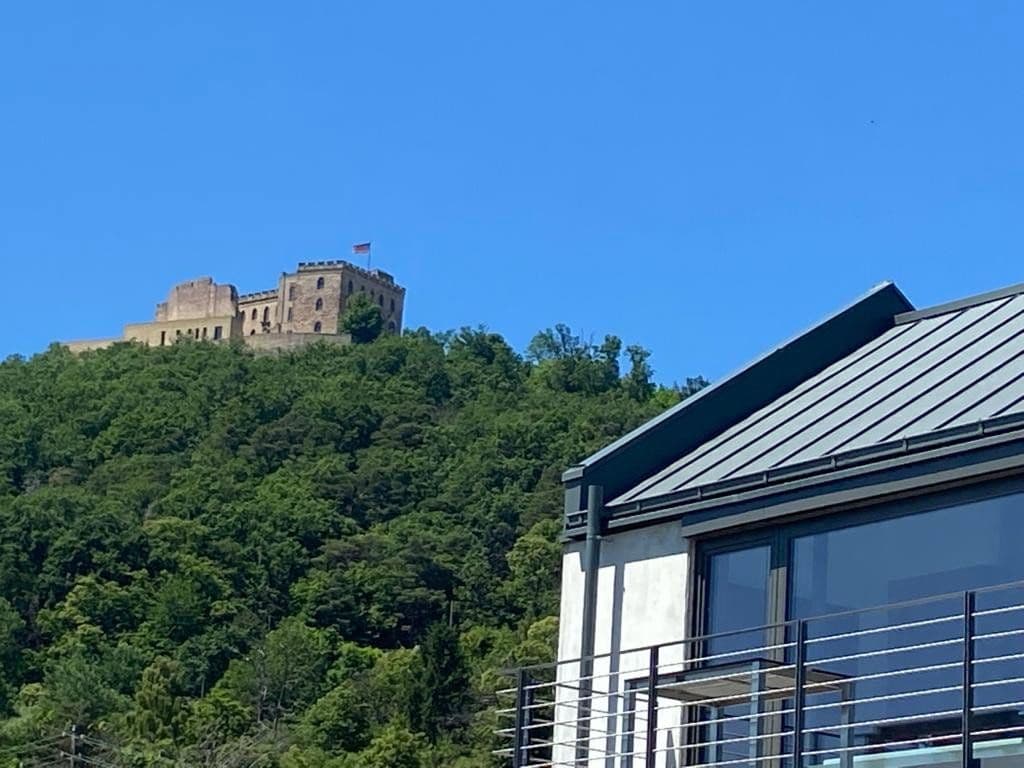 Predaj domu 297 m², pozemok 620 m², Neustadt an der Weinstraße, Ortsteil Hambach, Porýnie-Falcko Predaj domu 297 m², pozemok 620 m², Neustadt an der Weinstraße, Ortsteil Hambach, Porýnie-Falcko