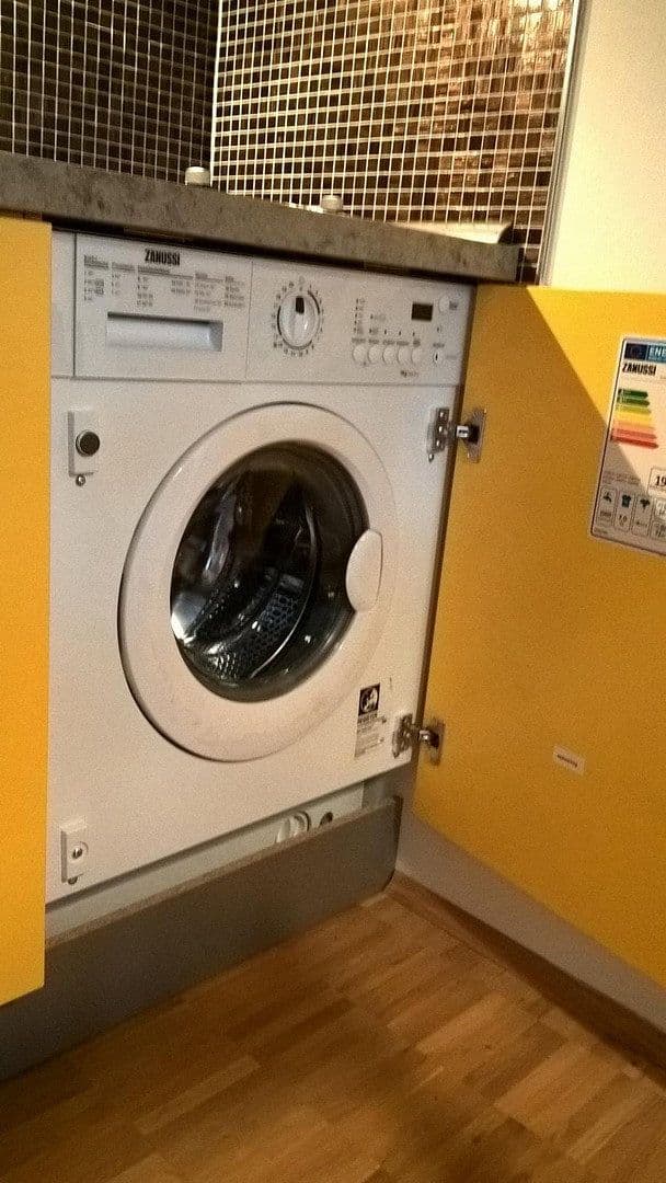 Prenájom bytu 2-izbový 50 m², Hölderlinstraße 1, Leipzig, Sasko Prenájom bytu 2-izbový 50 m², Hölderlinstraße 1, Leipzig, Sasko