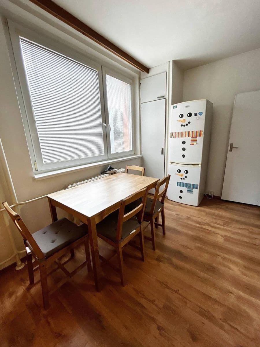 Prenájom bytu 3-izbový 25 m², Letovická, Brno, Jihomoravský kraj Prenájom bytu 3-izbový 25 m², Letovická, Brno, Jihomoravský kraj