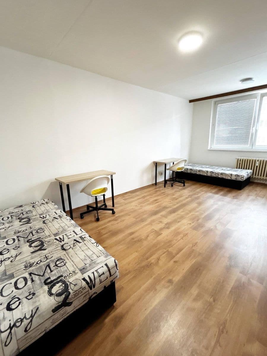Prenájom bytu 3-izbový 25 m², Letovická, Brno, Jihomoravský kraj Prenájom bytu 3-izbový 25 m², Letovická, Brno, Jihomoravský kraj