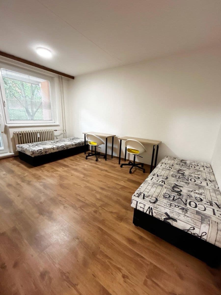 Prenájom bytu 3-izbový 25 m², Letovická, Brno, Jihomoravský kraj Prenájom bytu 3-izbový 25 m², Letovická, Brno, Jihomoravský kraj