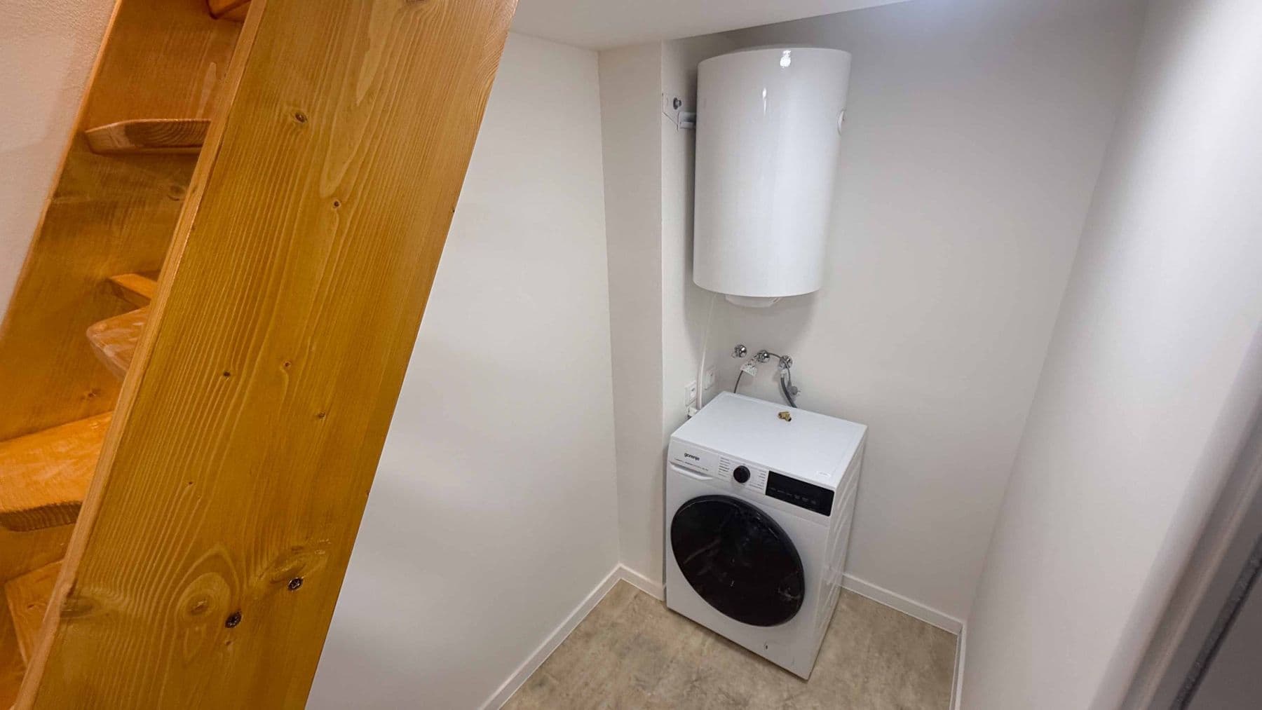 Prenájom bytu 20 m², Podplukovníka Sochora, Praha, Praha Prenájom bytu 20 m², Podplukovníka Sochora, Praha, Praha