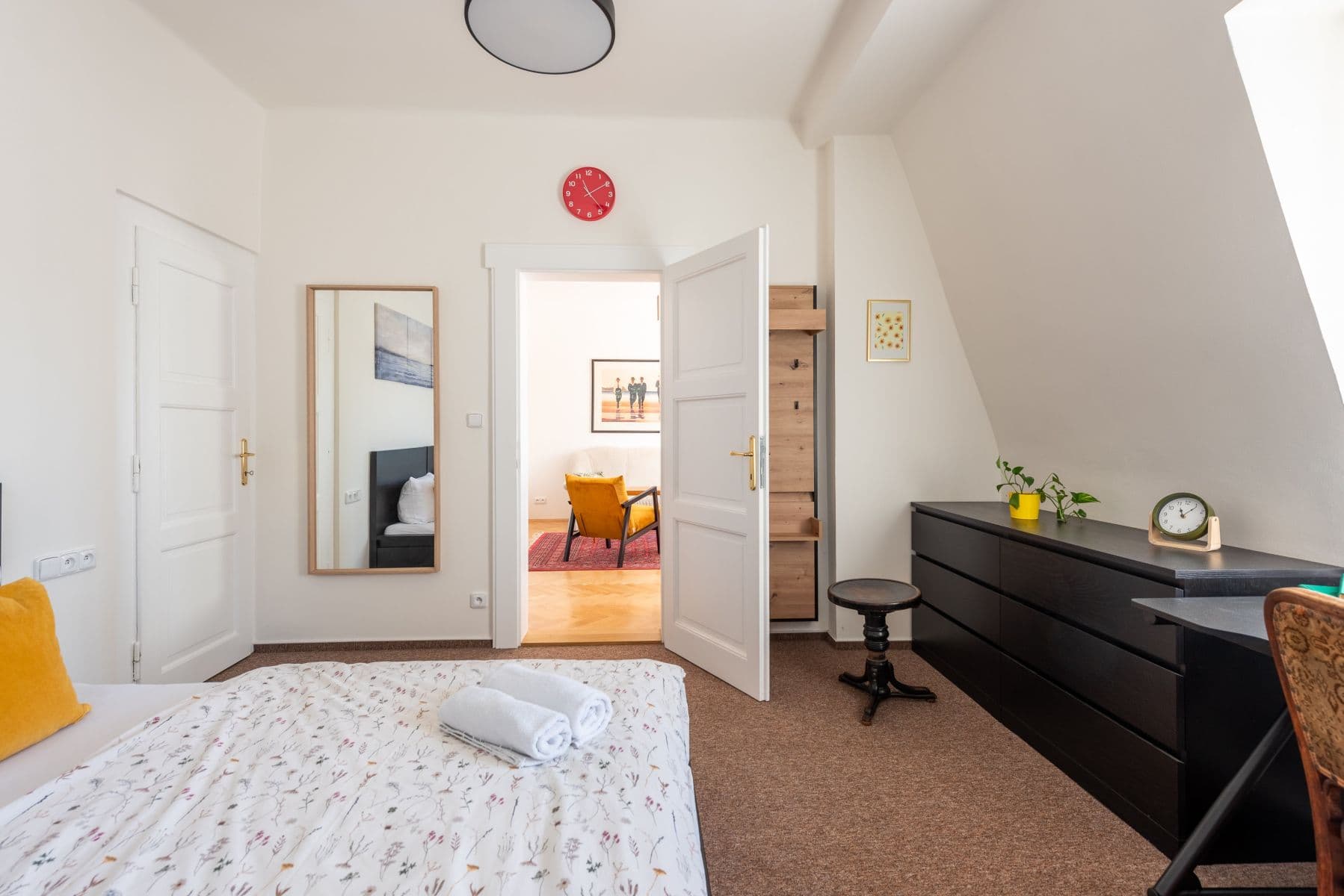 Prenájom bytu 105 m², Lomená, Praha, Praha Prenájom bytu 105 m², Lomená, Praha, Praha