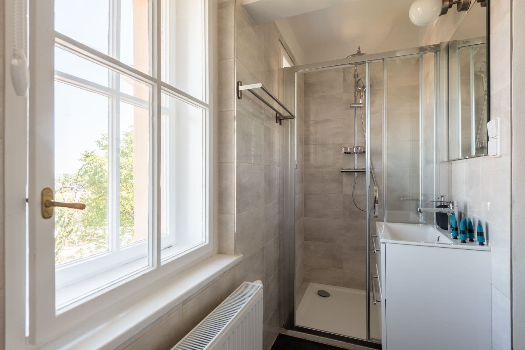 Prenájom bytu 105 m², Lomená, Praha, Praha Prenájom bytu 105 m², Lomená, Praha, Praha