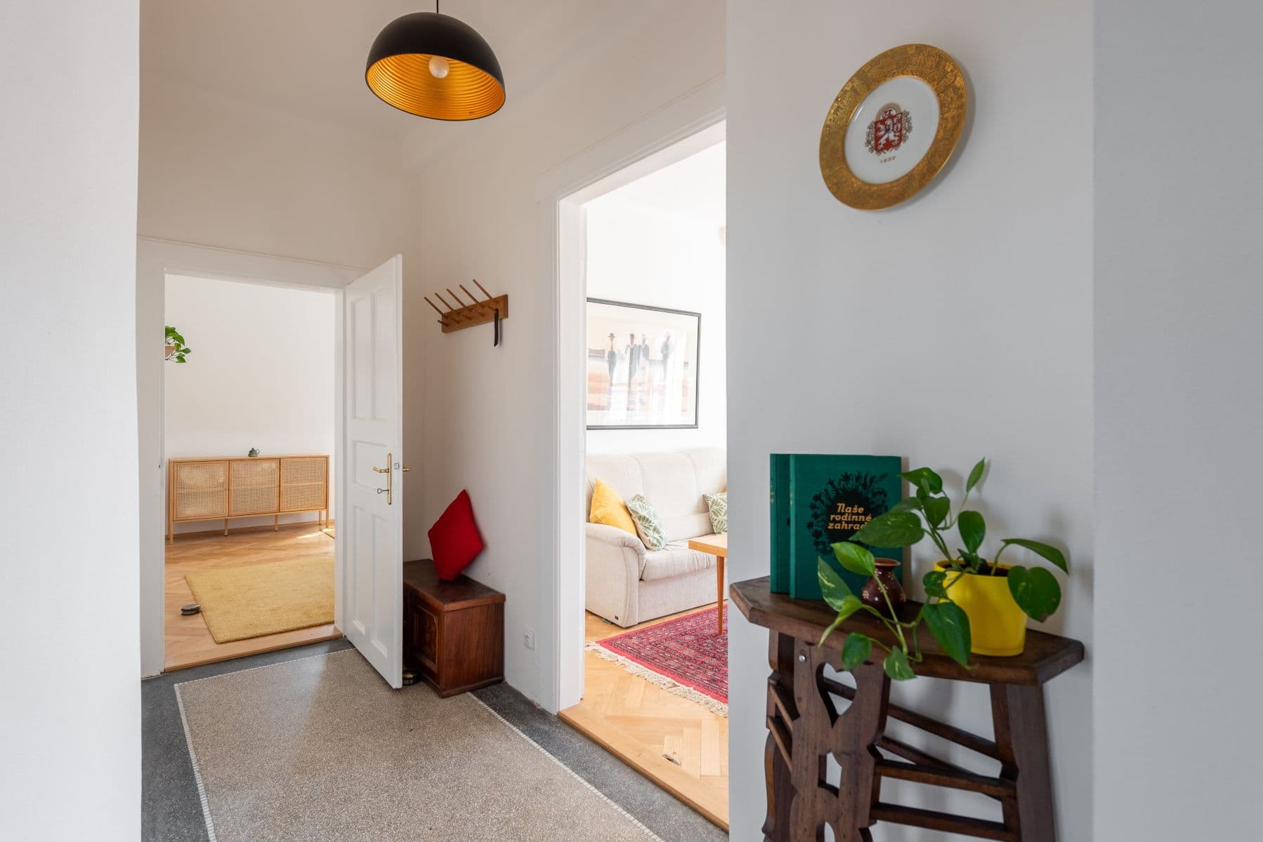 Prenájom bytu 105 m², Lomená, Praha, Praha Prenájom bytu 105 m², Lomená, Praha, Praha