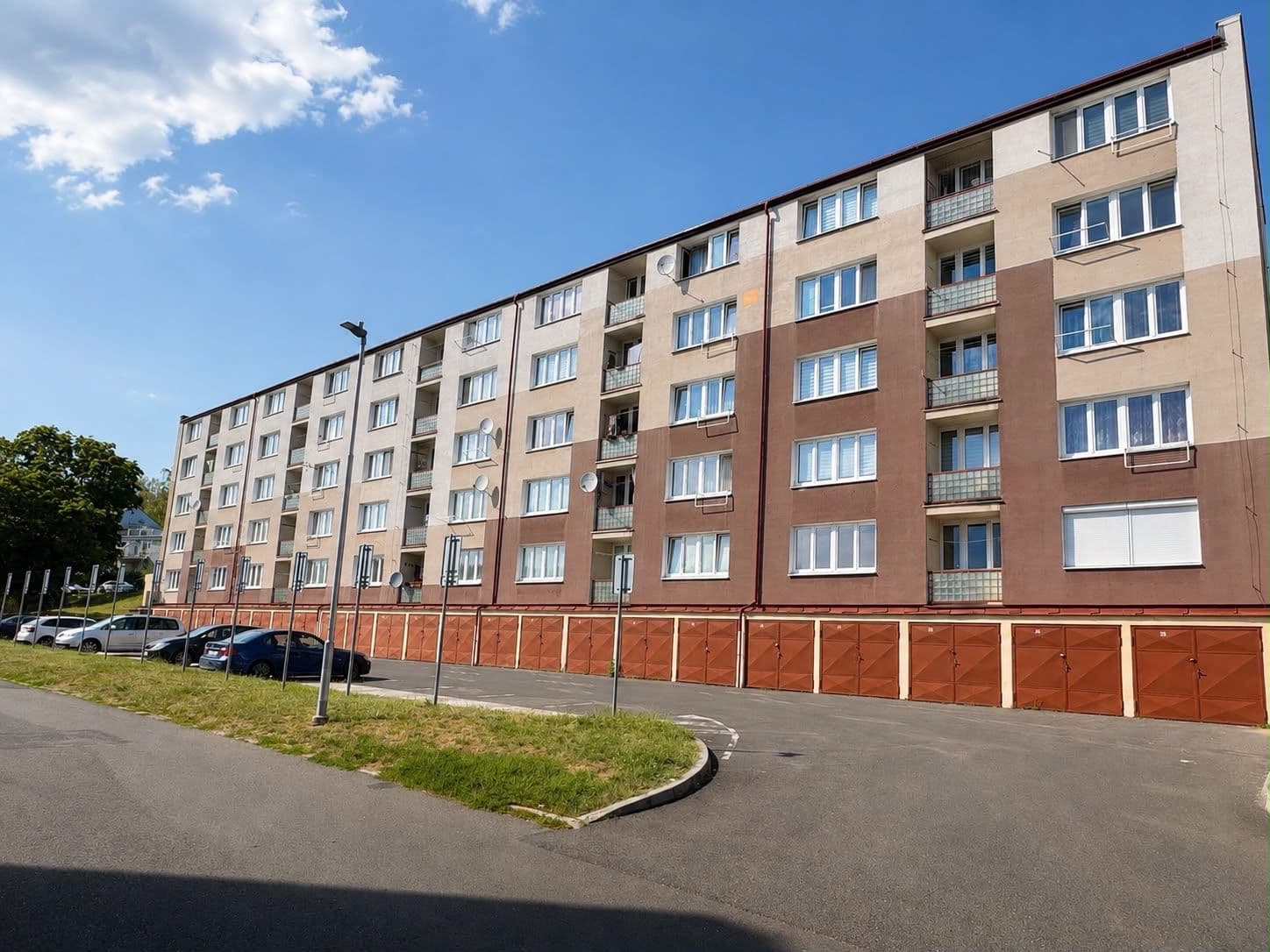 Predaj bytu 4-izbový 67 m², B. Němcové, Meziboří, Ústecký kraj Predaj bytu 4-izbový 67 m², B. Němcové, Meziboří, Ústecký kraj