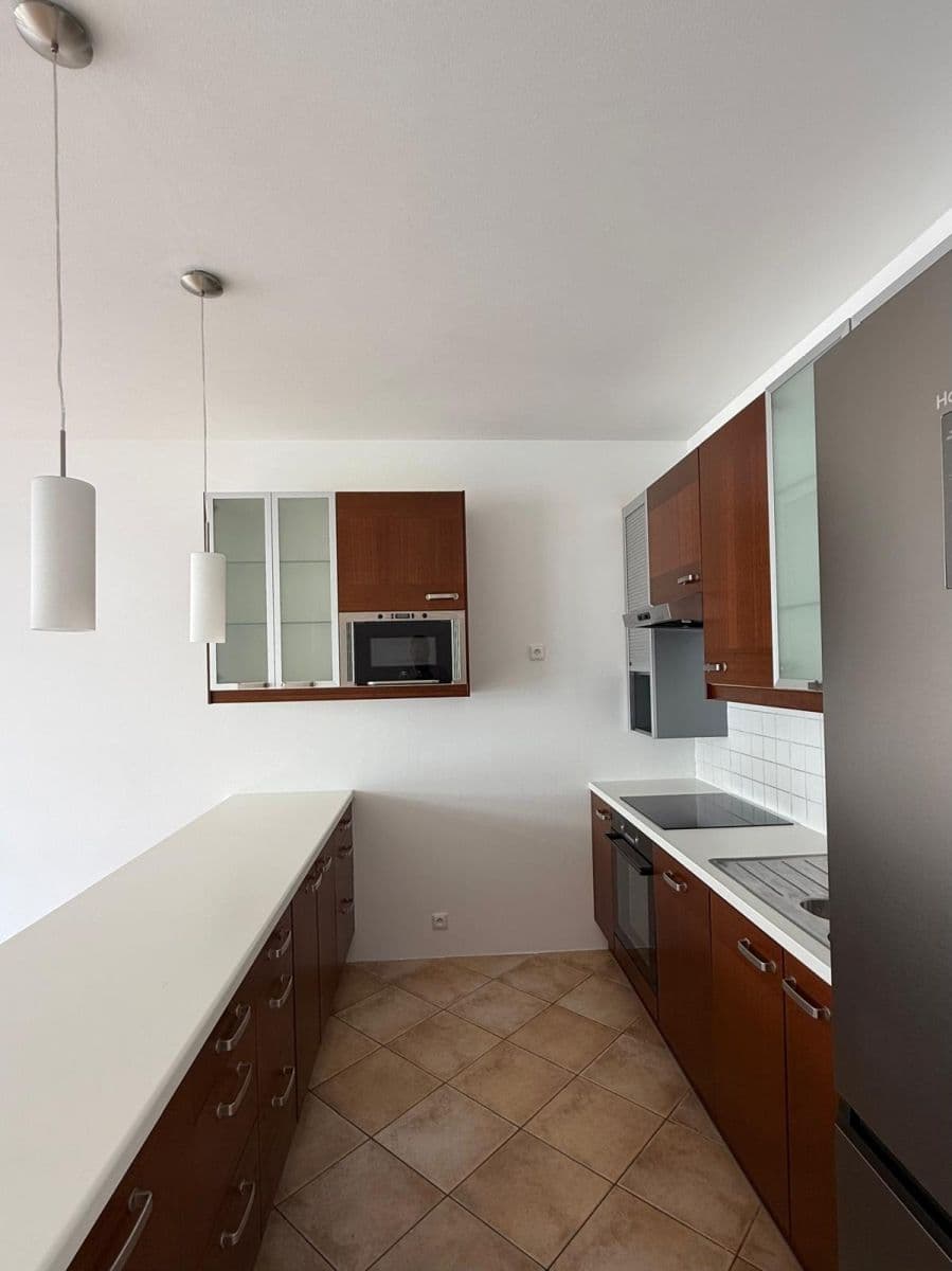 Prenájom bytu 2-izbový 50 m², Nedvědovo náměstí, Praha, Praha Prenájom bytu 2-izbový 50 m², Nedvědovo náměstí, Praha, Praha
