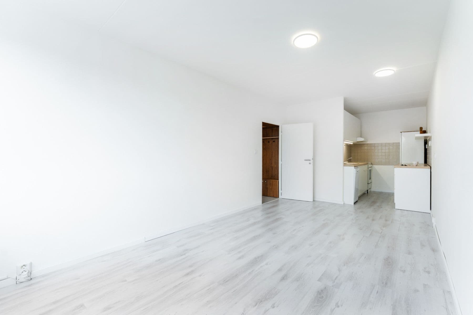 Prenájom bytu 2-izbový 43 m², K Rovinám, Praha, Praha Prenájom bytu 2-izbový 43 m², K Rovinám, Praha, Praha