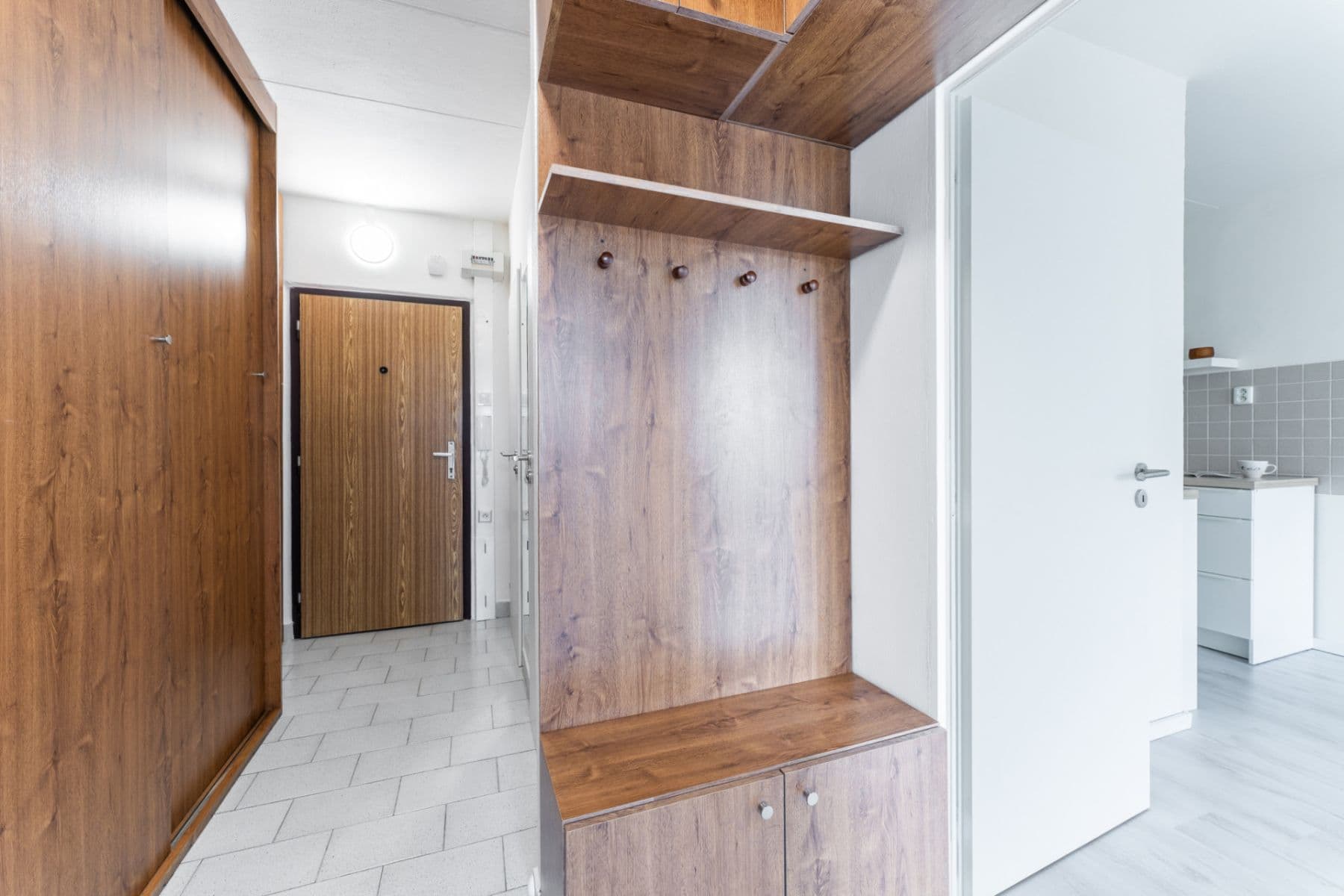Prenájom bytu 2-izbový 43 m², K Rovinám, Praha, Praha Prenájom bytu 2-izbový 43 m², K Rovinám, Praha, Praha